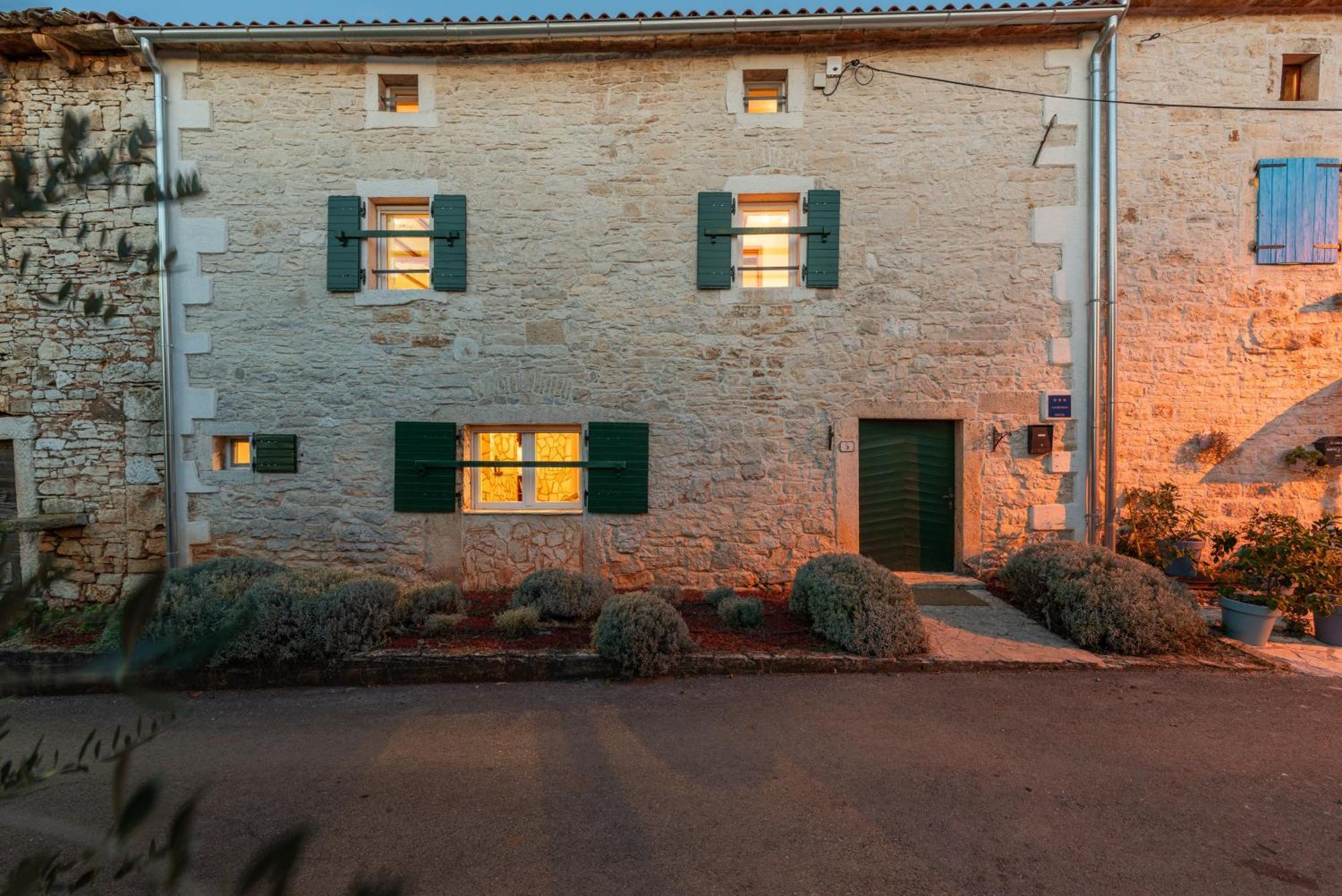 Вілла Casa Stifanici Baderna Екстер'єр фото